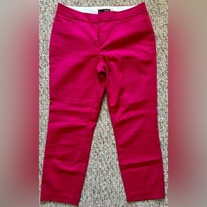 EUC- women’s pink cropped pants size: 8